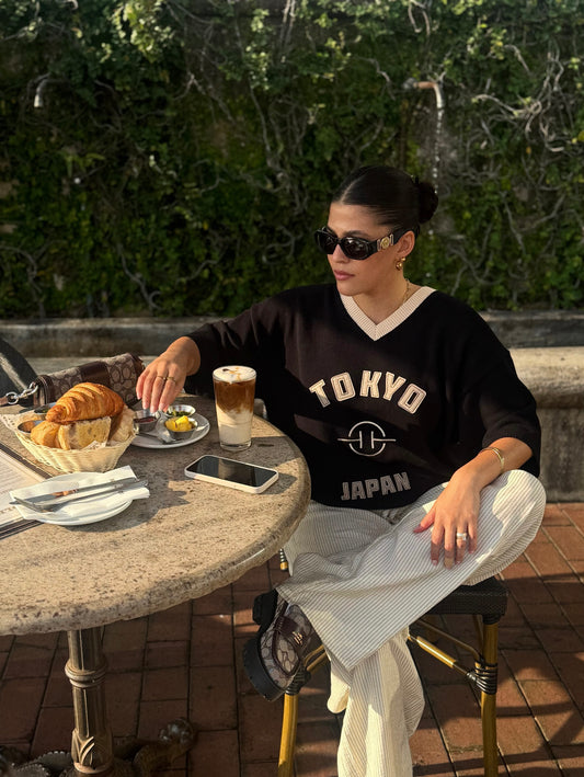 Baseball V-Neck Knit